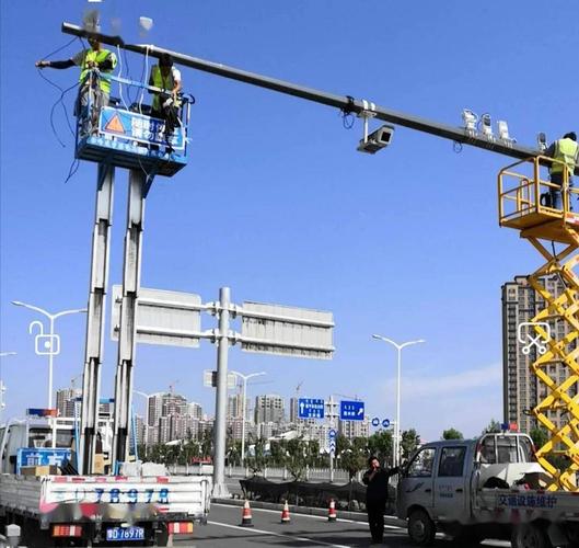 科技护航道路安全 G306与查干沐沦大街交叉口电子监控系统调试实录